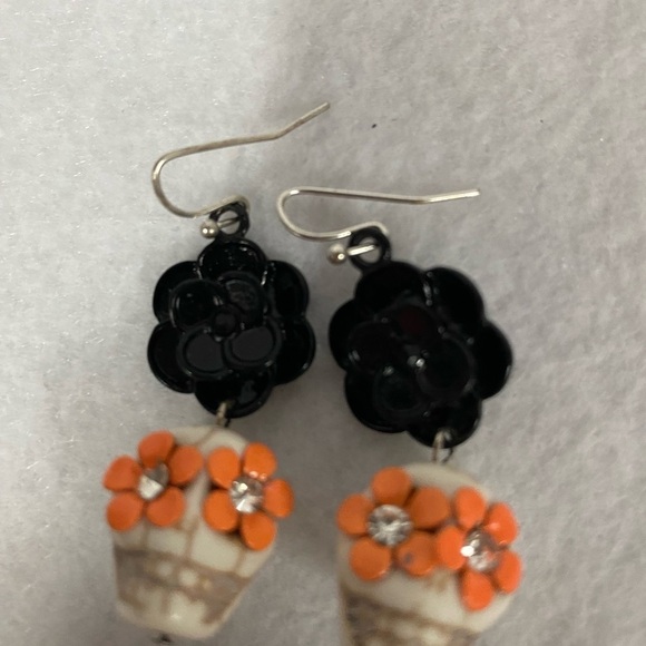 Day of the  Dead Skull Dangle Earrings (DH) - Picture 6 of 8